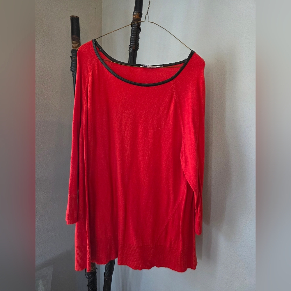 Peter Nygard Red and Black Trim Top